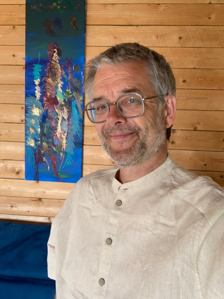 Jakob De Proft, author of this article, wearing Manufacture de Lin.