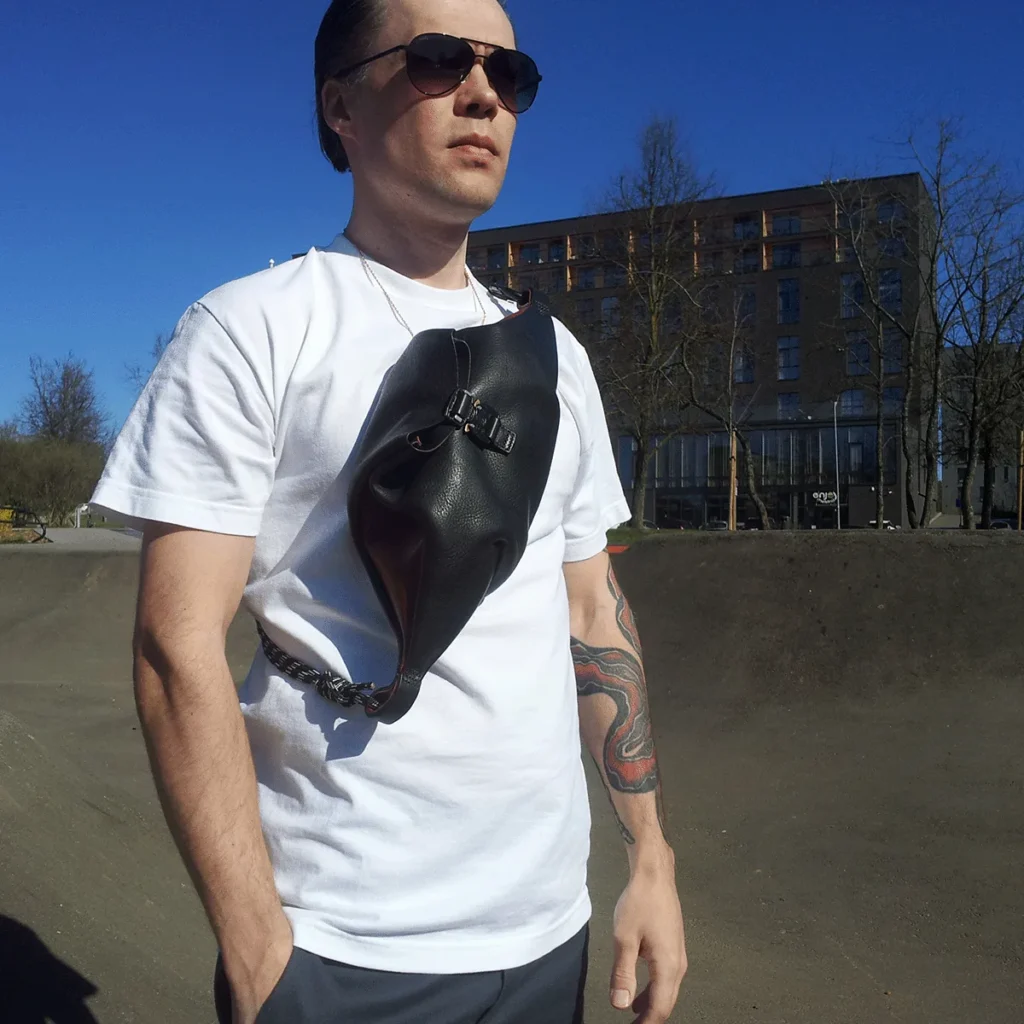 Streetskins - sling bag